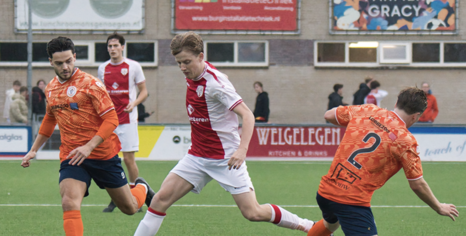 Foreholte pakt belangrijk punt in slotfase (2-2)