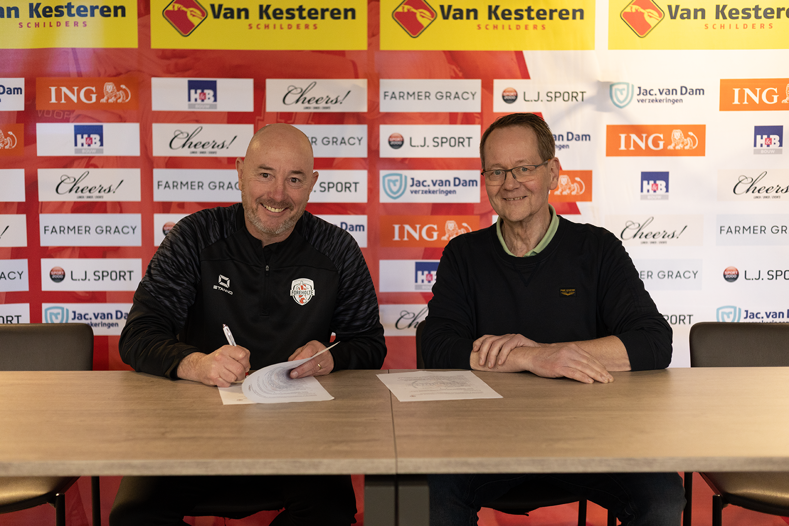 Foreholte stelt Ted Saunier aan als hoofdtrainer van Foreholte 1