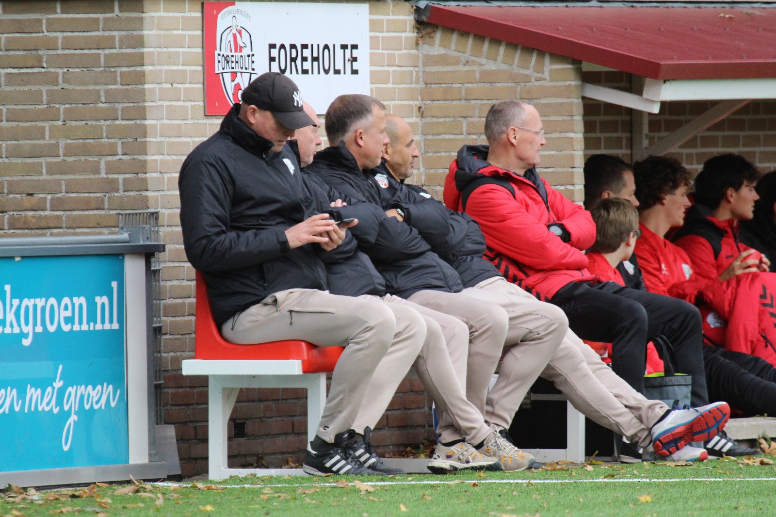 Foreholte geeft in blessuretijd voorsprong uit handen