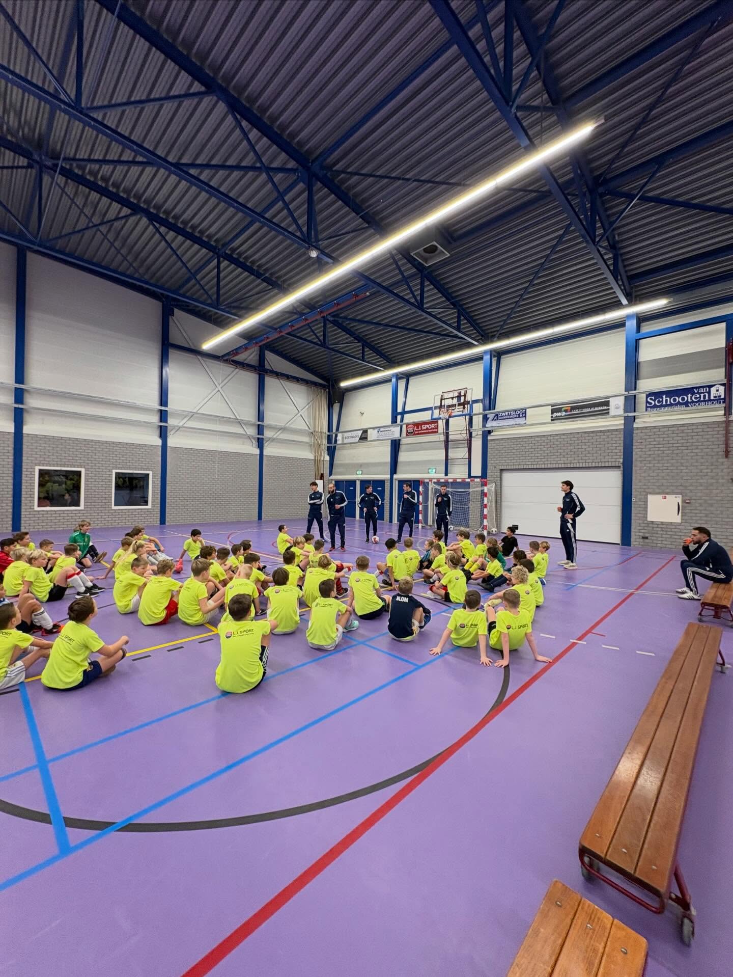 Voorjaarsvoetbaldagen georganiseerd door Play2Improve